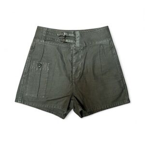 FRAME Utility Shorts 
Size 25 — military green